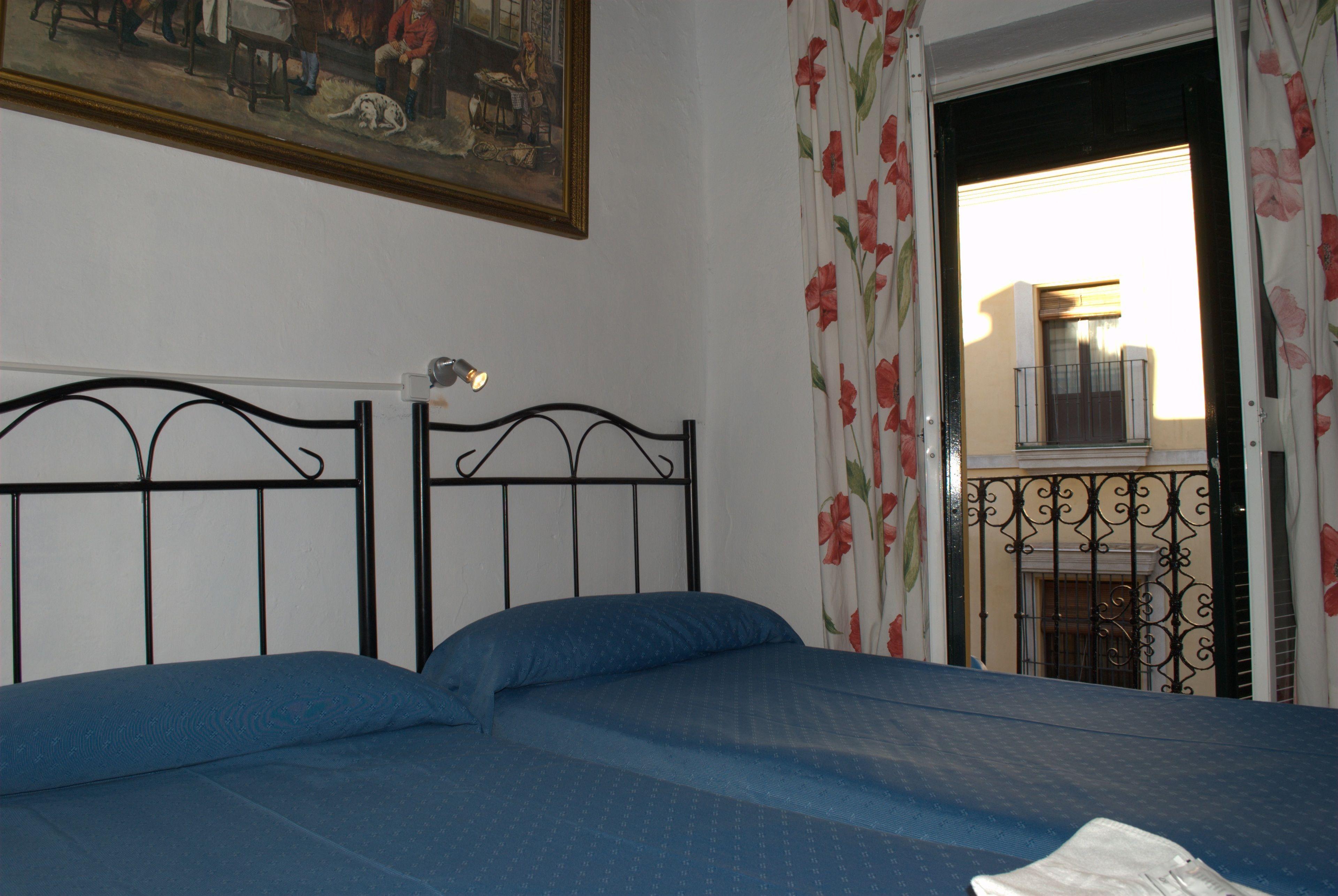 Pension Santa Maria La Blanca — Photos 3